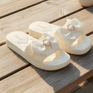 Cedarwood Comfort Slides